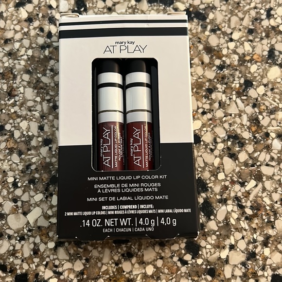 Assorted Mary Kay lip products - Picture 7 of 8